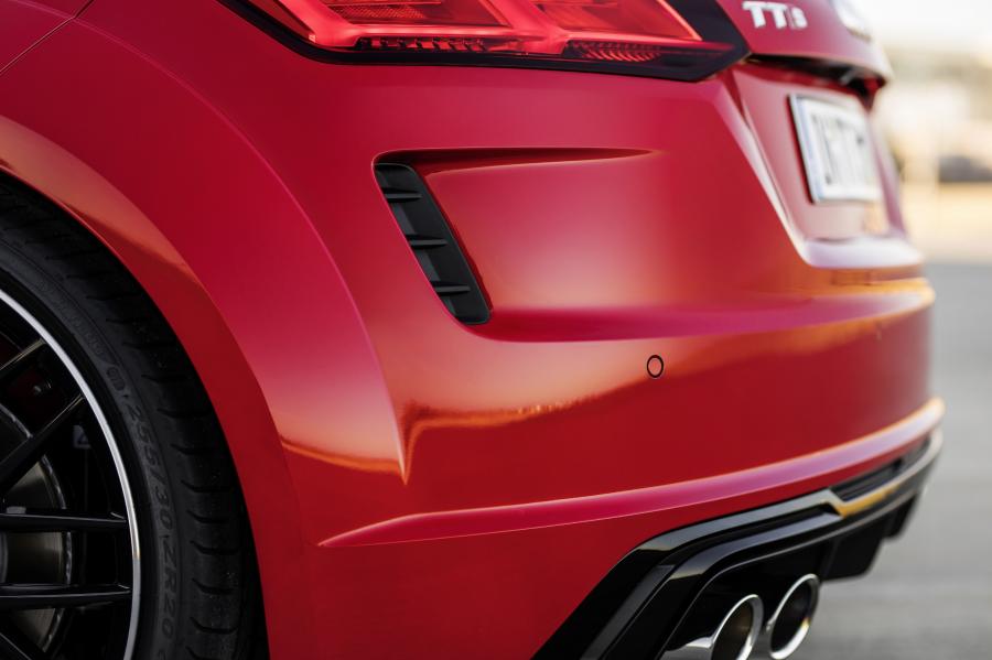 Детали экстерьера Audi TTS Coupe (8S) 2018 года  (WW) (фото 105 из 254)